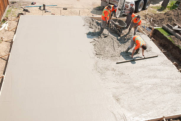  Llano Grande, TX Concrete contractor Pros